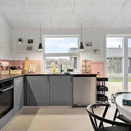 3 Bedroom Stunning In Casa de Férias Frorup